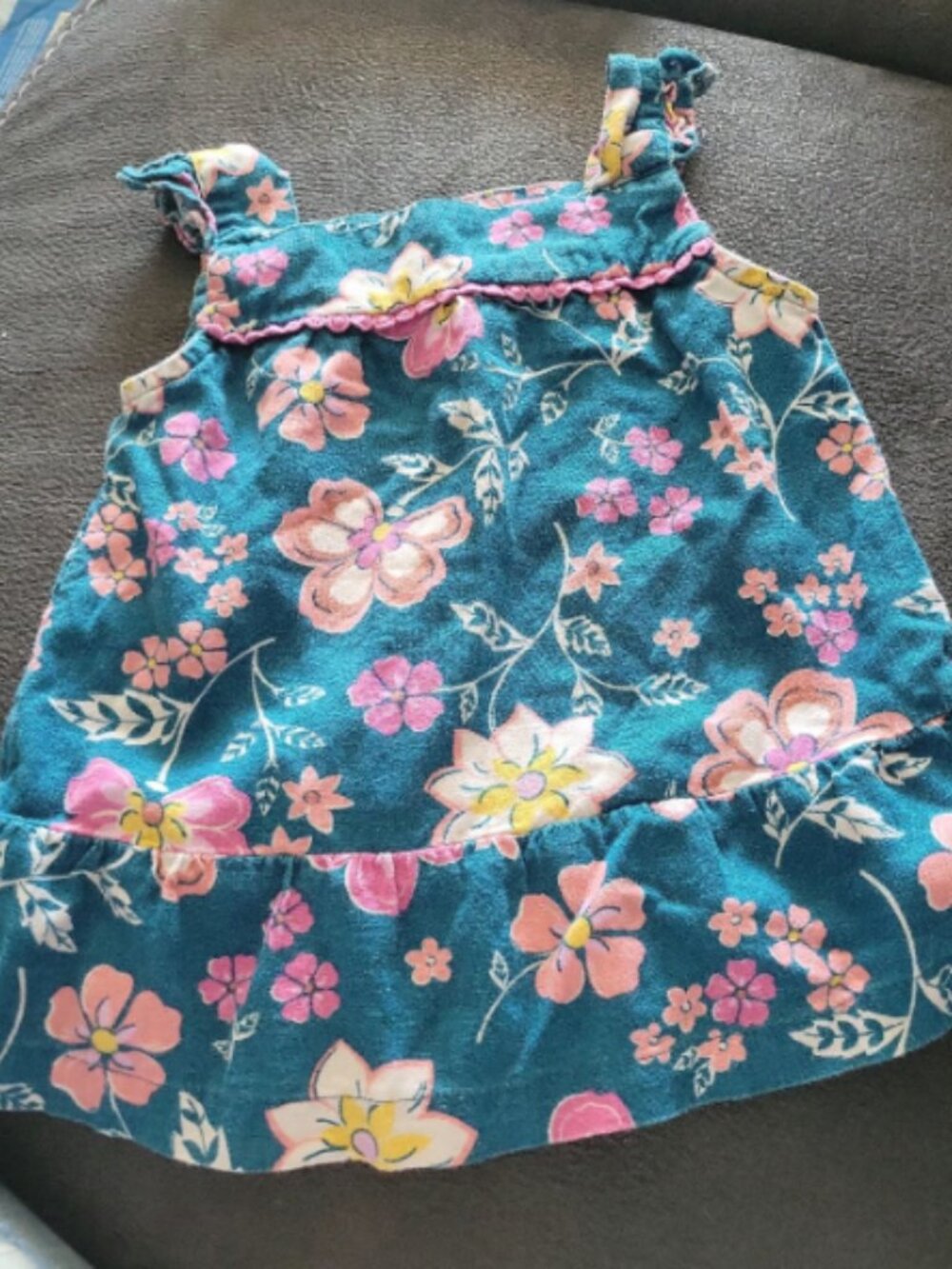 Girls size 3t floral tank top